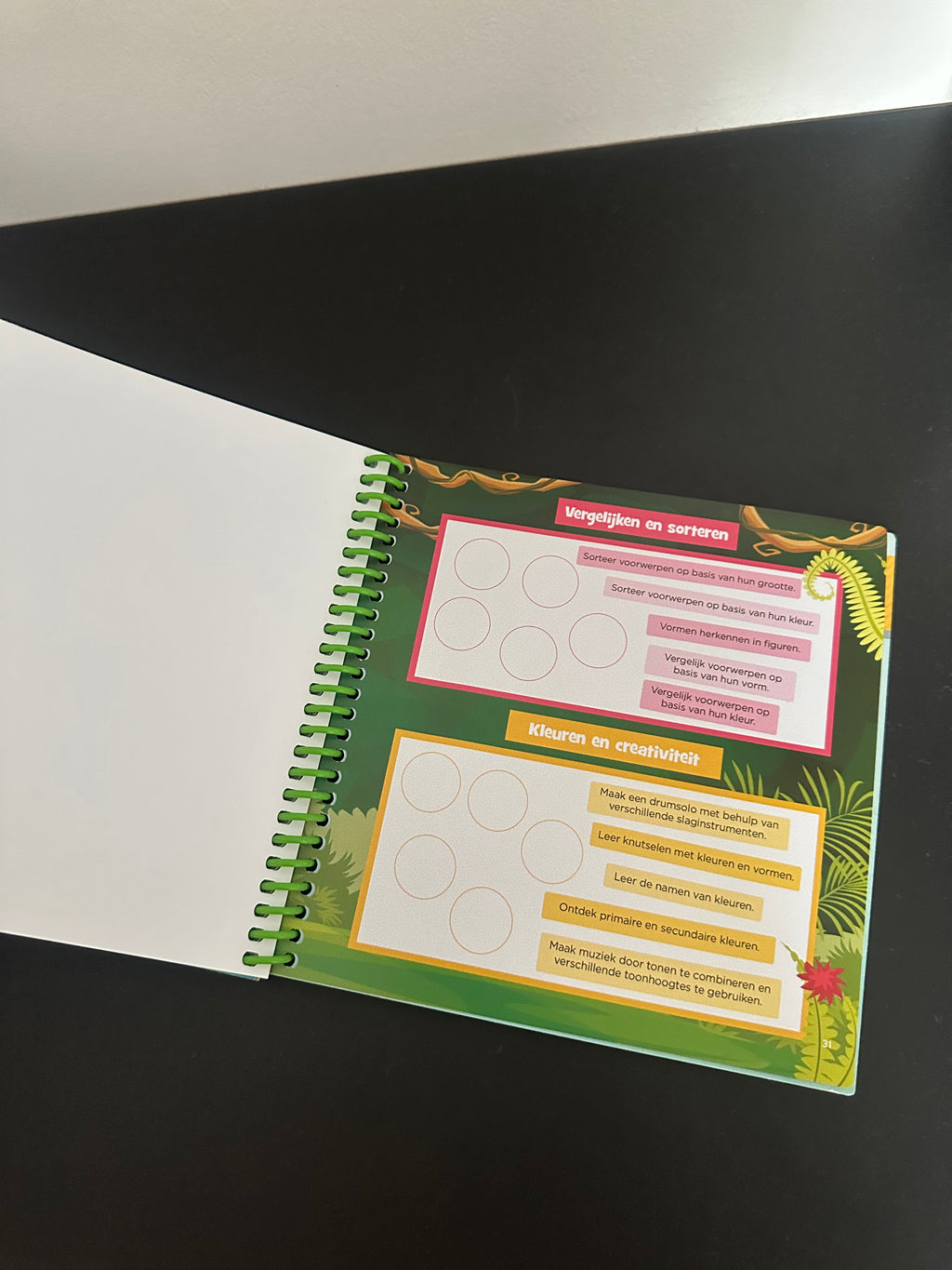 Vtech - Magibook - op avontuur met vormen en kleuren.