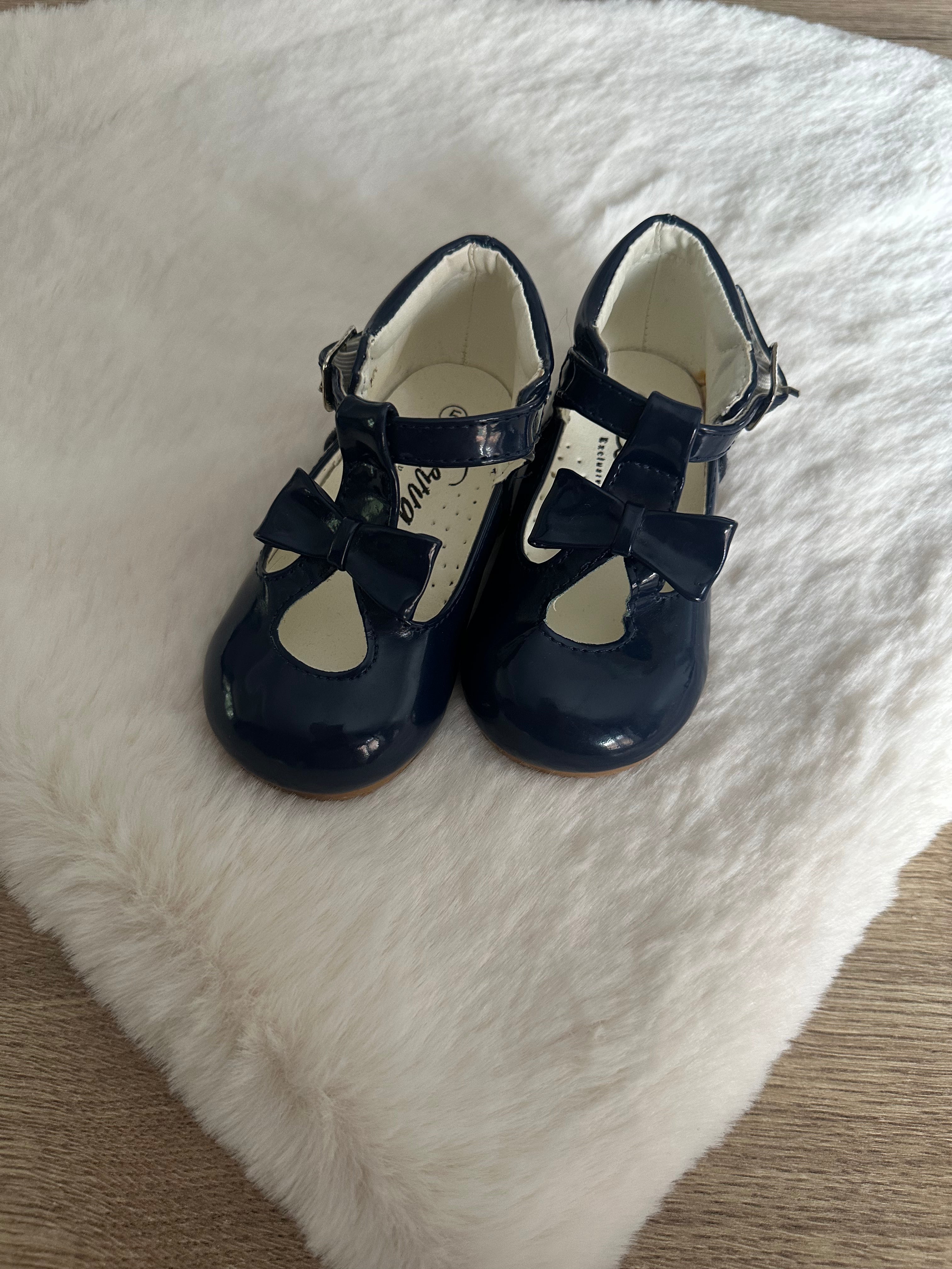 Sevva - Blauwe lakschoenen - maat 21