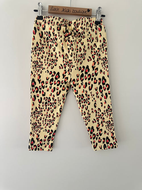 Beebielove - broek - maat 104