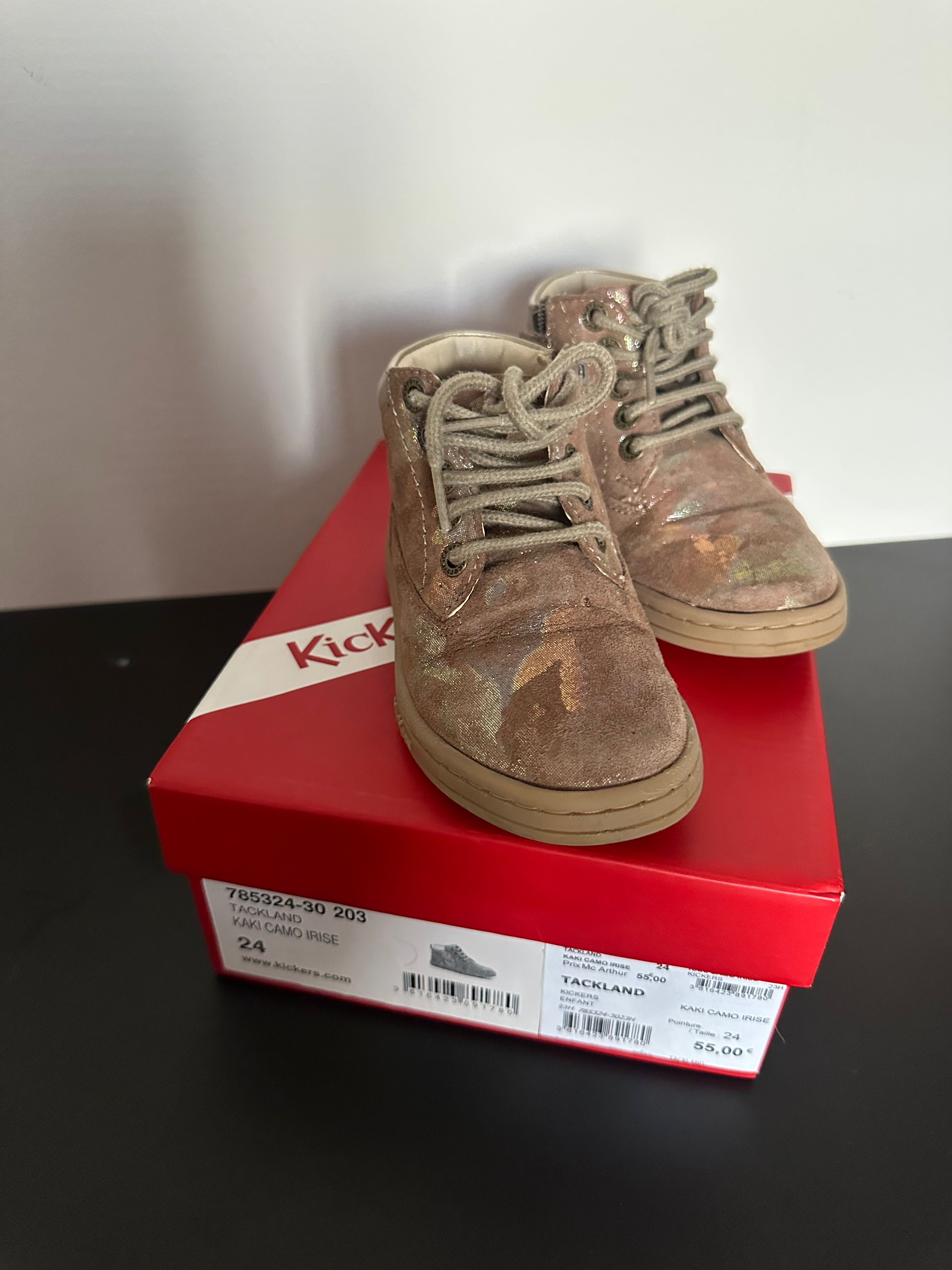 Kickers - schoenen - maat 24
