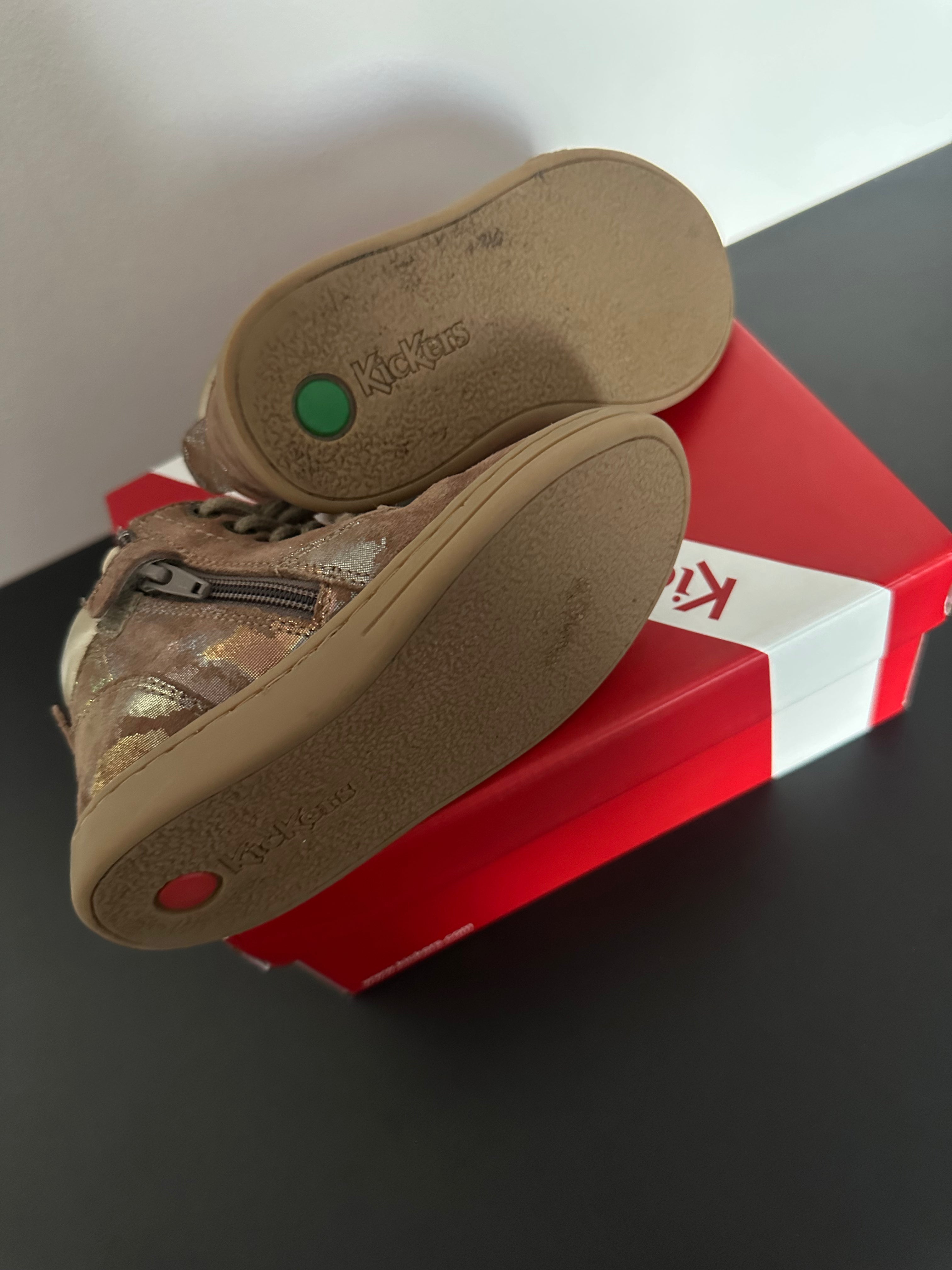 Kickers - schoenen - maat 24